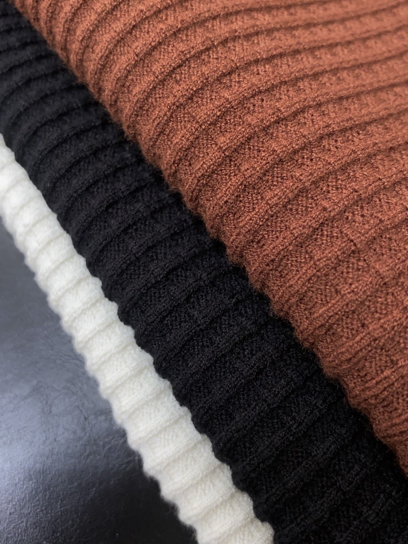 L0r0 P1ana sweater